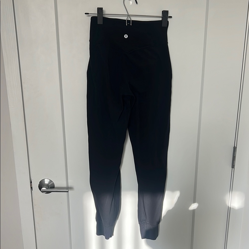 Lululemon Joggers/Black Leggings